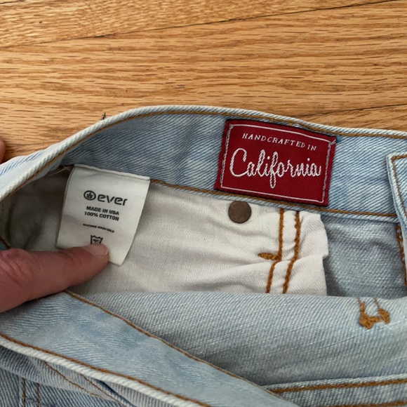 Distressed Denim Cutoff Shorts with Chain Detail and Rolled Hem - Picture 6 of 7